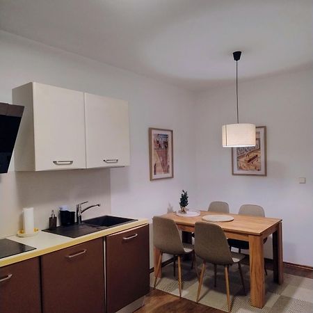 Apartment Carla カルロヴィ・ヴァリ エクステリア 写真